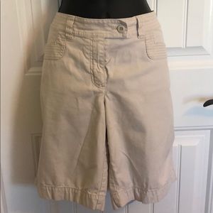 White House black market  cream colored shorts